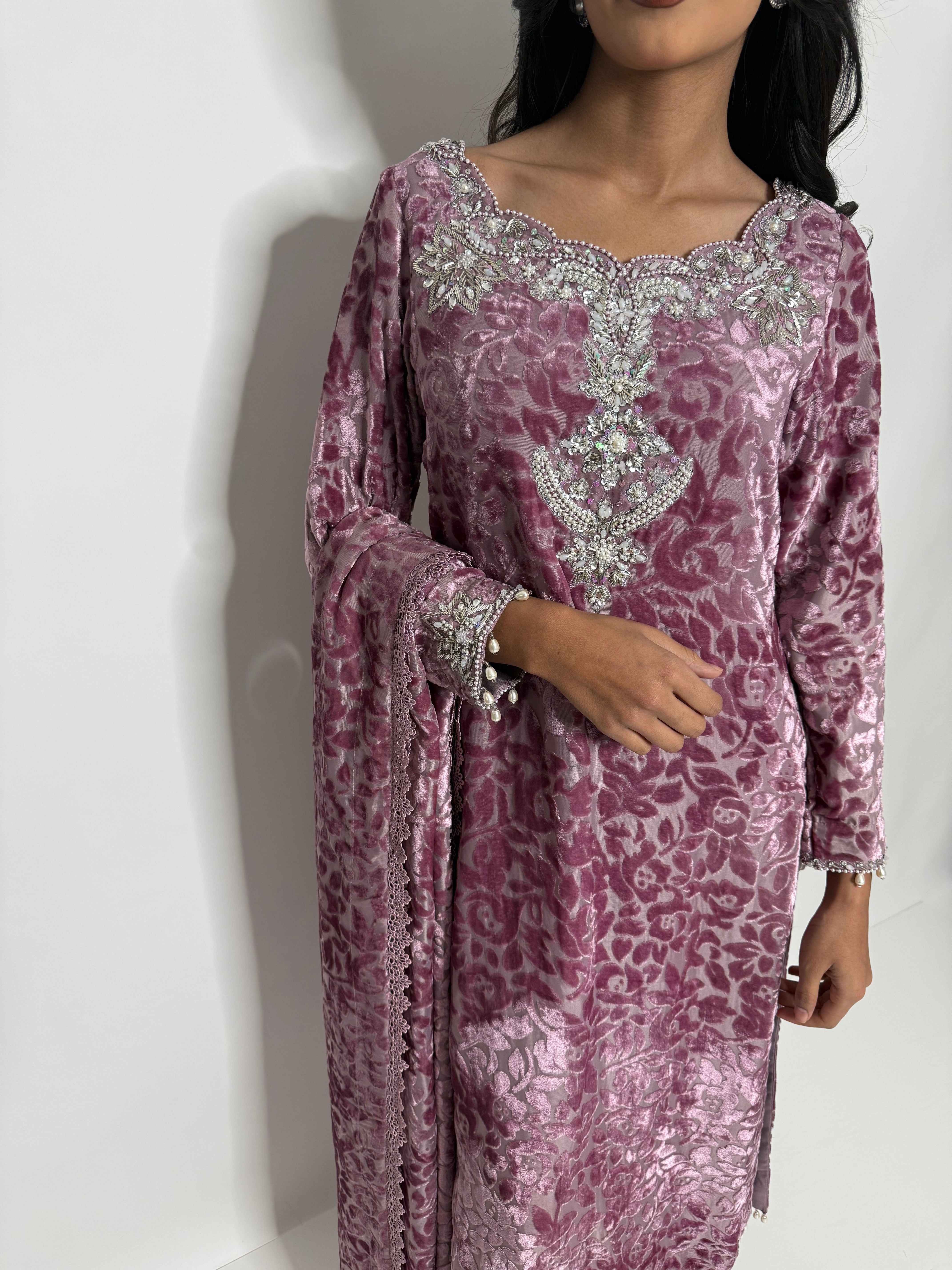 LILAC VELORIA PALACHI THREE PIECE SUIT UK