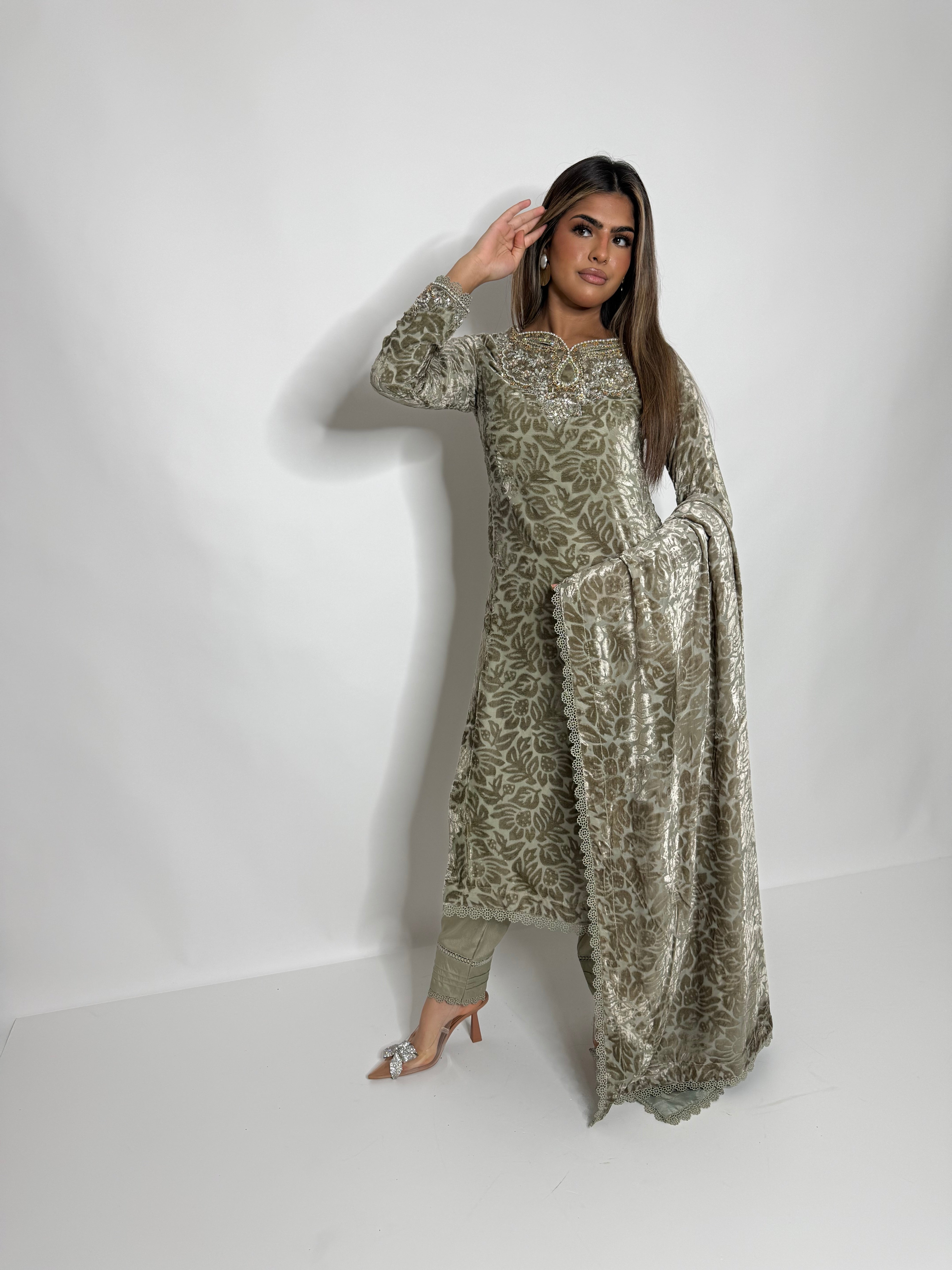 AABIRA SAGE PALACHI SHAWL SUIT – PAKISTANI EID & WEDDING GUEST THREE-PIECE UK