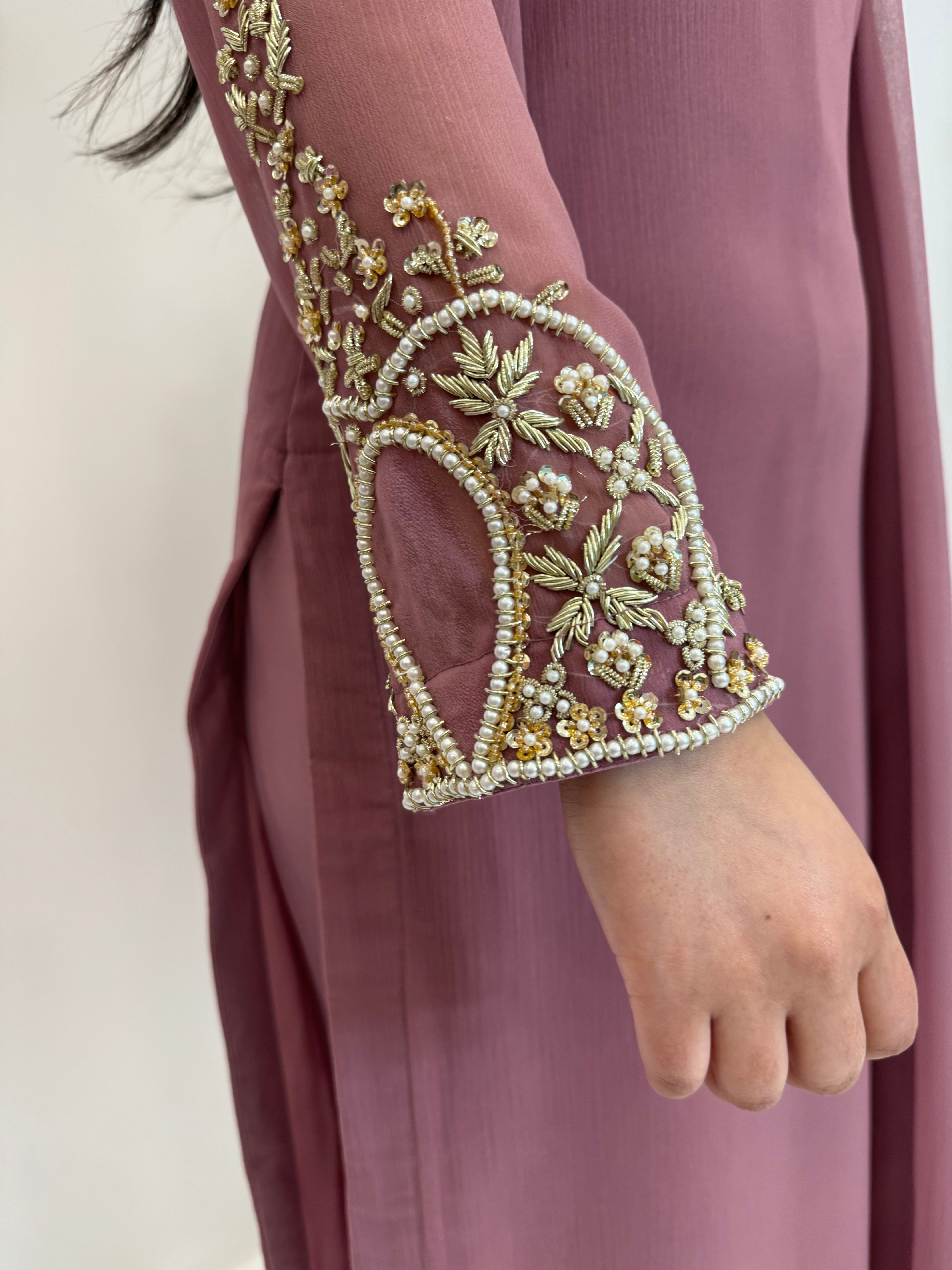 Sélene – Mauve Pink Chiffon Three Piece Pakistani suit