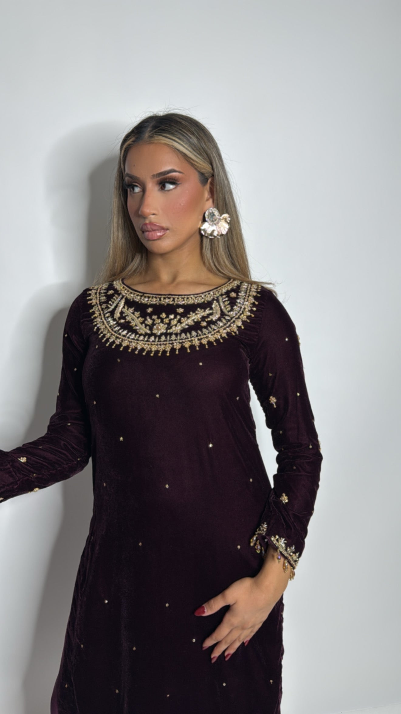 Pakistani winter outfit in plum micro velvet with embroidery