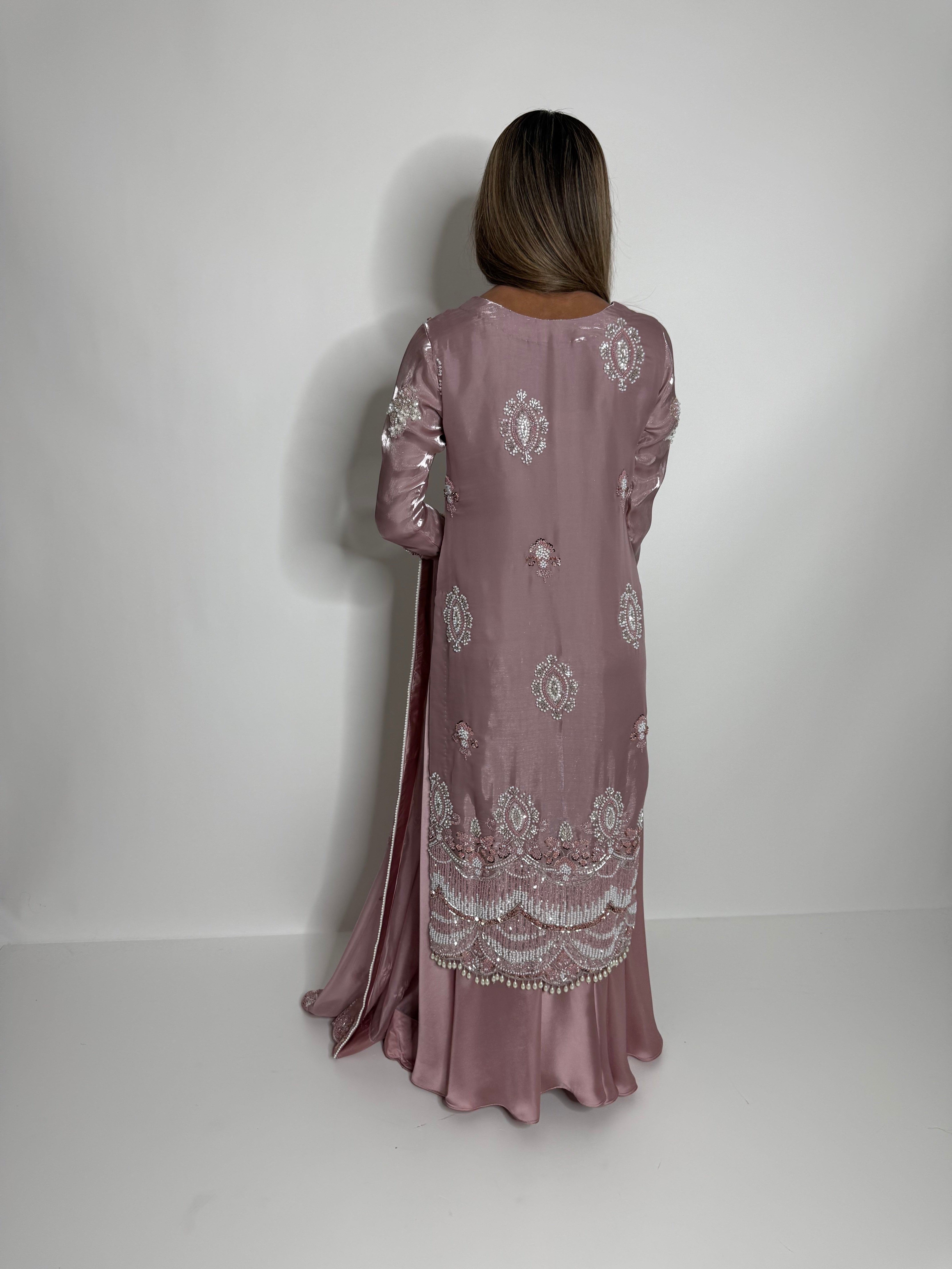 Vespera Blush Cutdana Silk Outfit