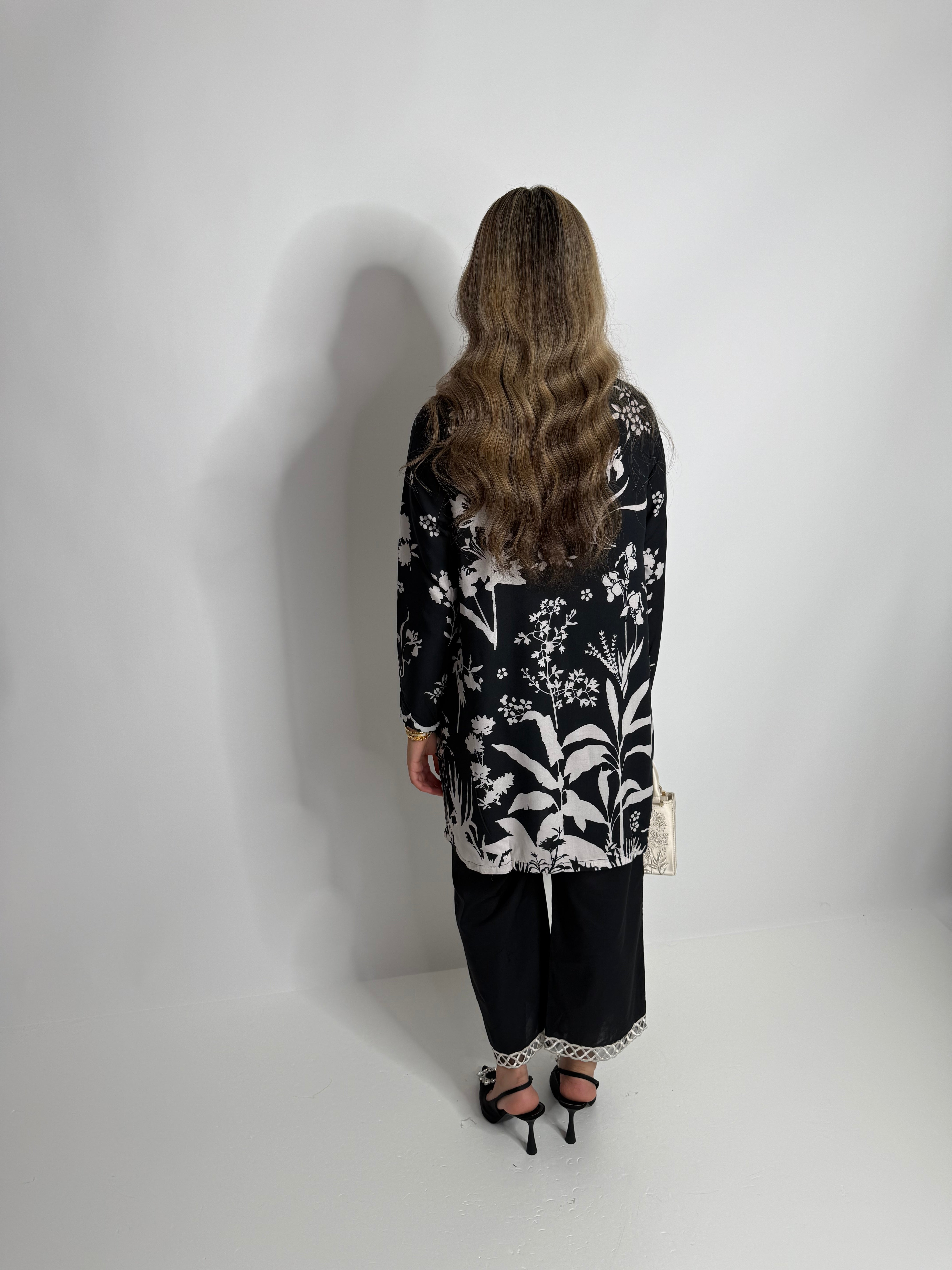 Luxury Pakistani cotton three piece suit by Sana Safinaz UK