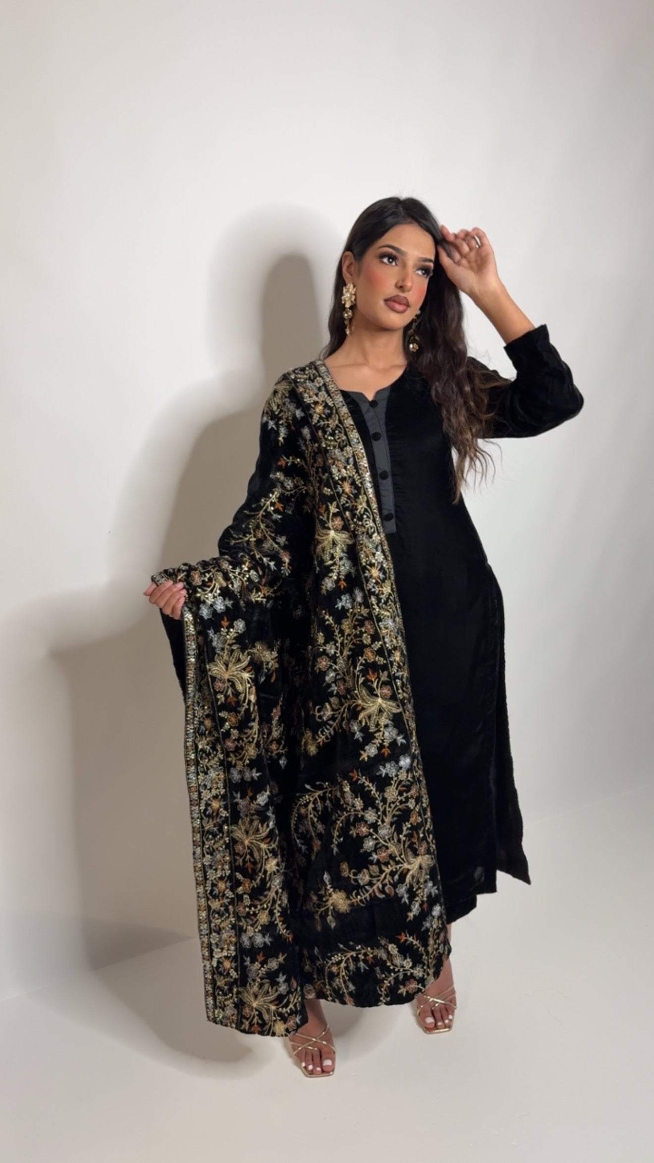 Velvet Pakistani suit