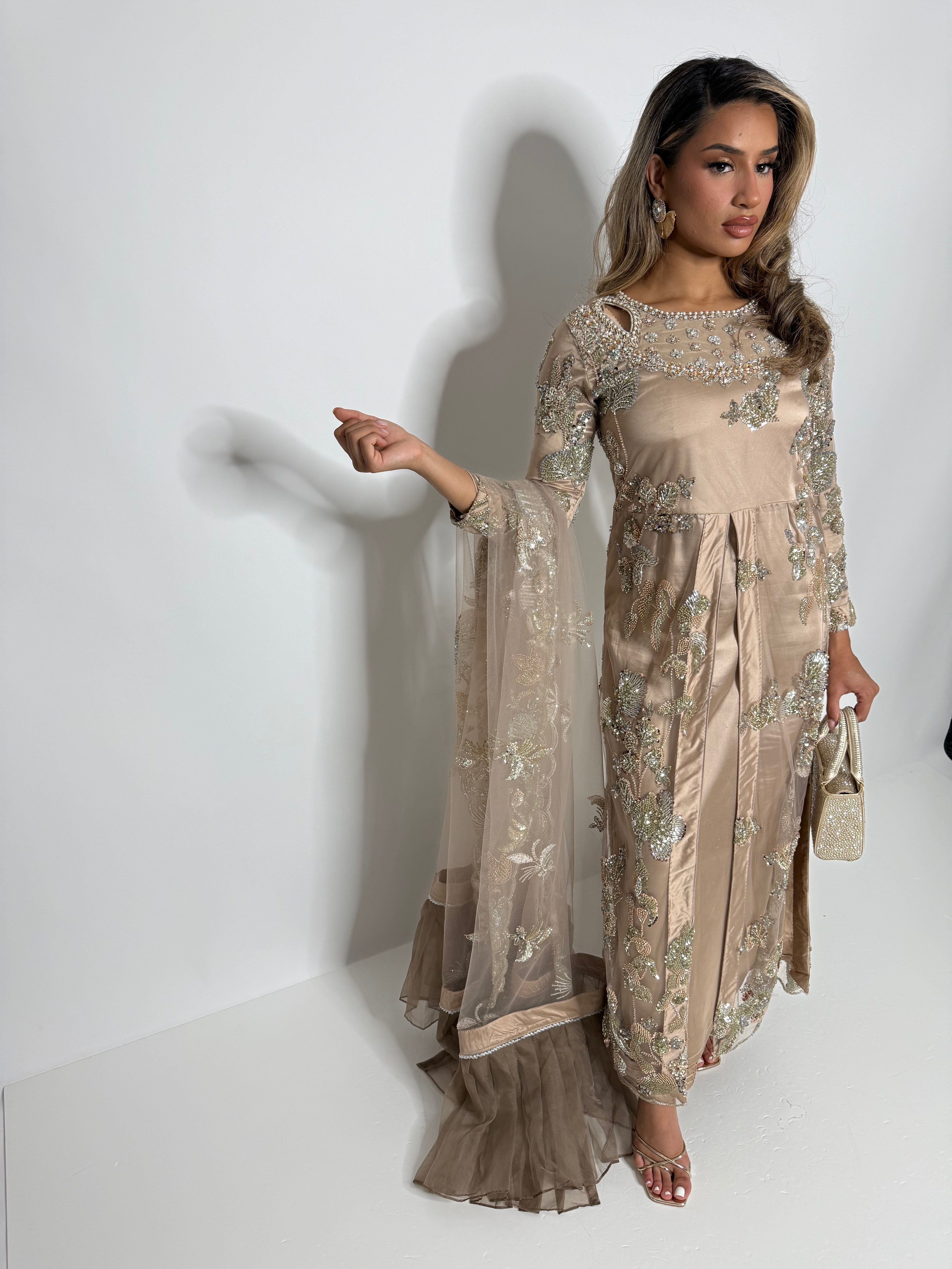 Champagne Nude Embroidered Kameez Set with Silk Lining, Cutdana Net & Embroidered Dupatta – Luxury Formal Wear