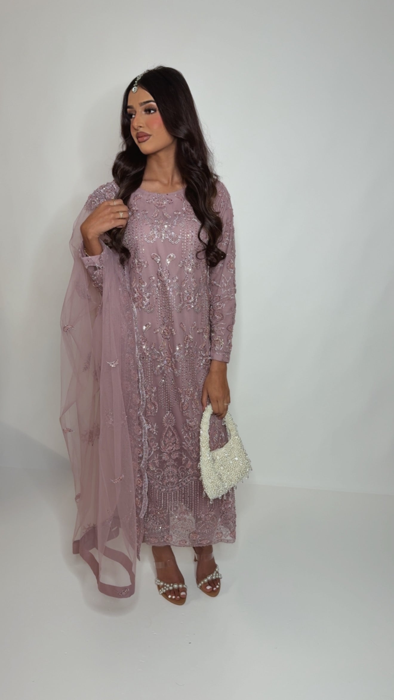 Sélene – Lilac Embroidered Three Piece Pakistani Suit