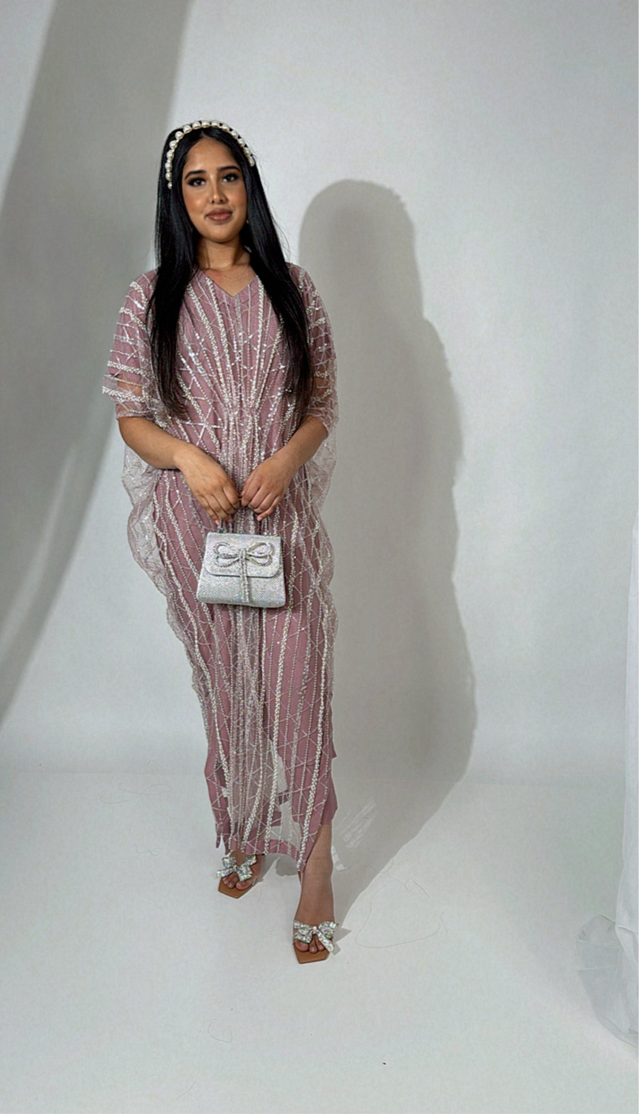 Moteeba – Pearl Embroidered Mauve Kaftan