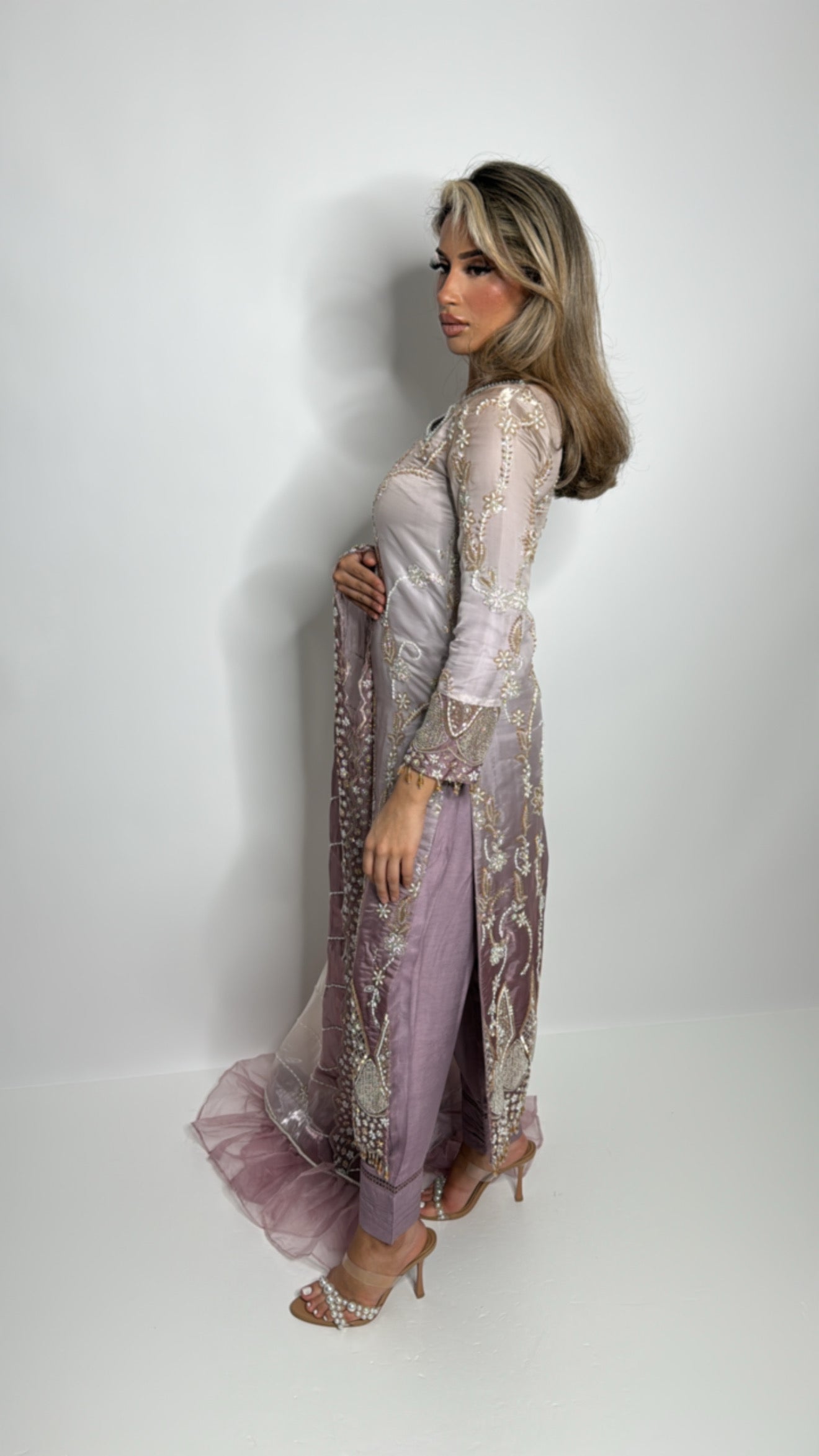 Luxury three-piece silk Pakistani outfit in lilac and beige tones