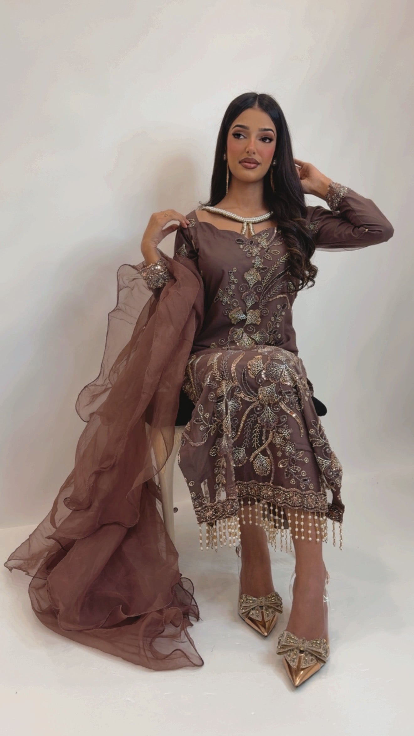 pakistani wedding guest outfit