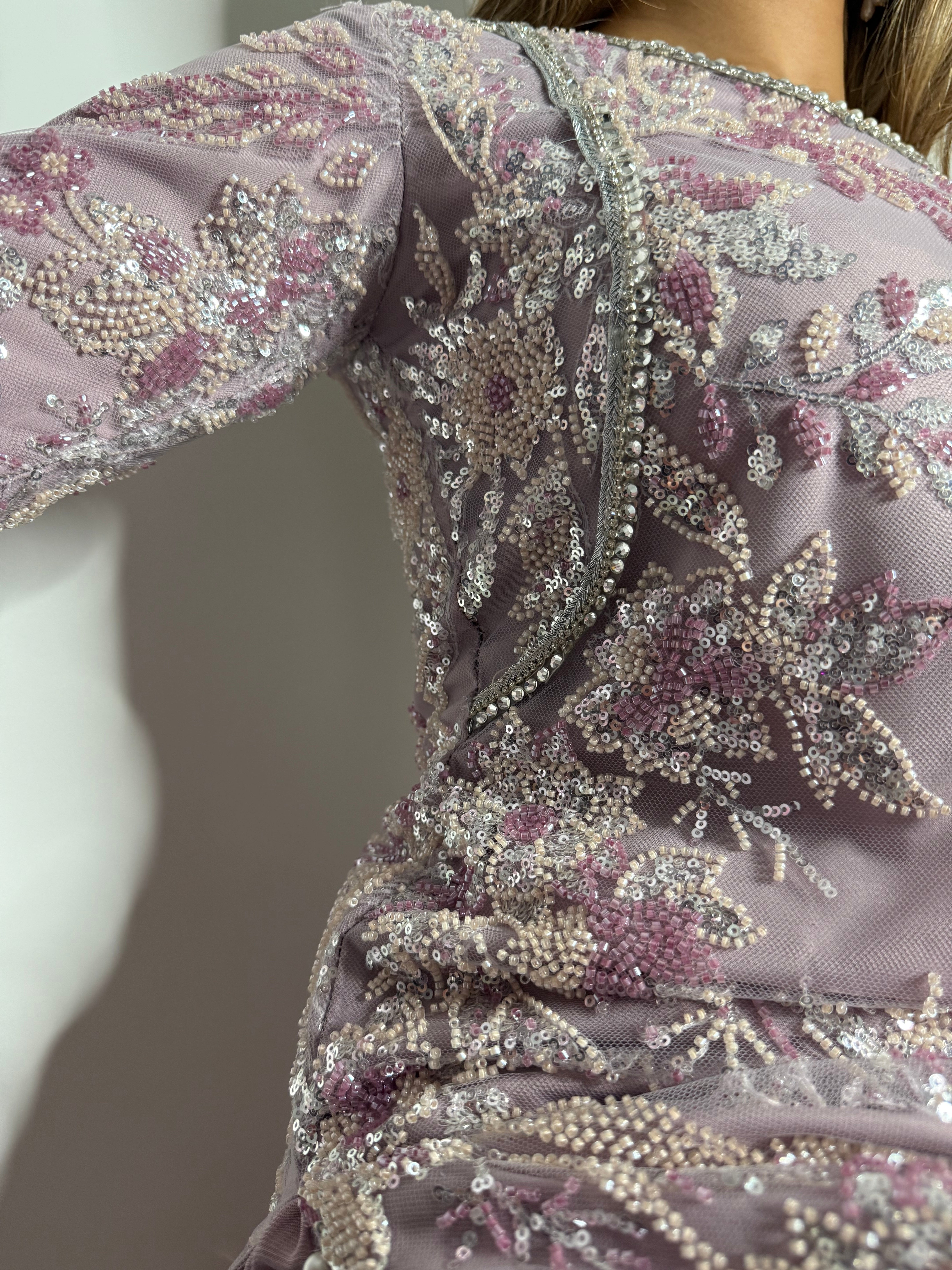Aviana Lilac Feathered Cutdana Embroidered Pakistani Suit