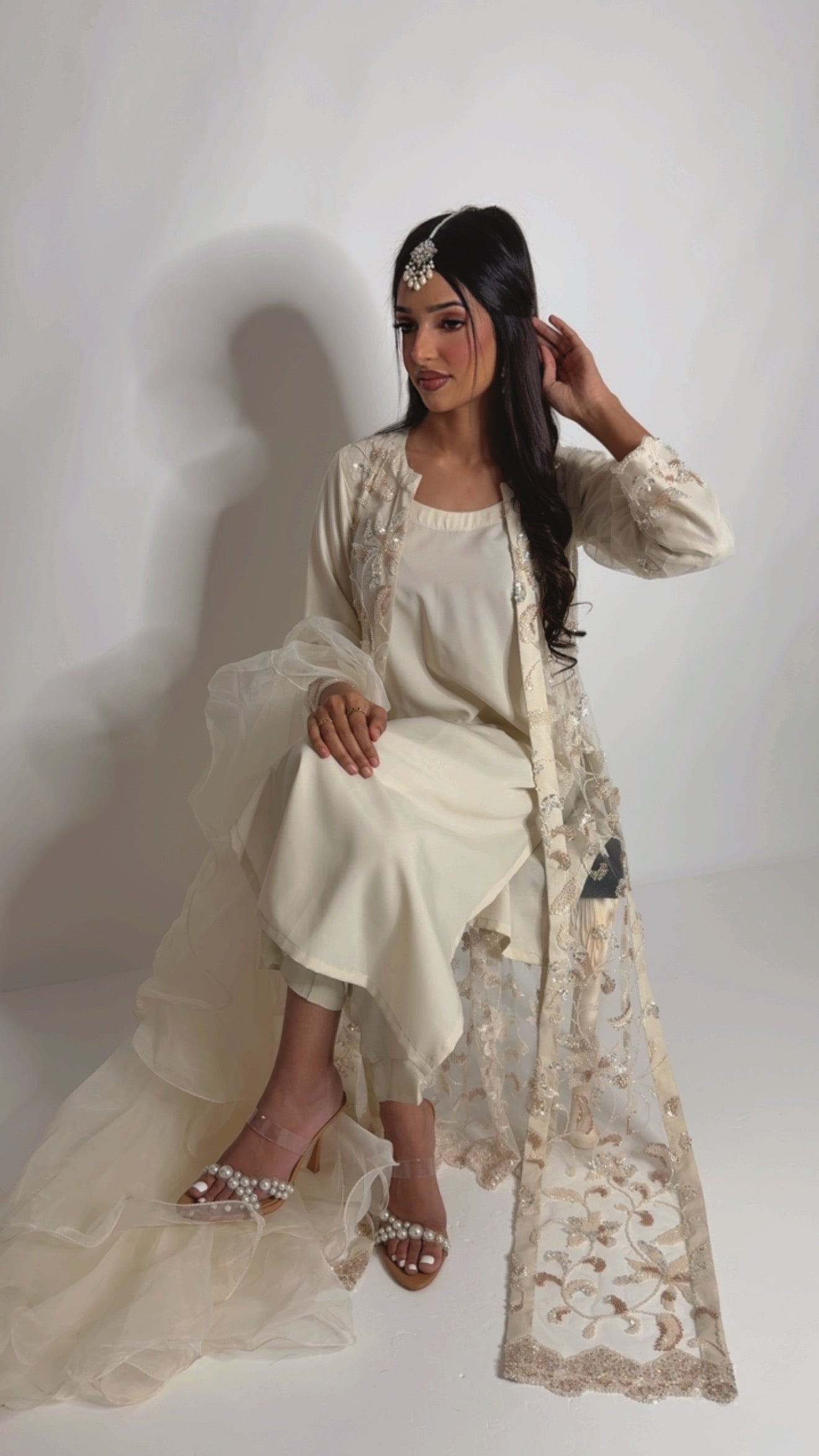 Seher Ivory Cutdana Pakistani Suit
