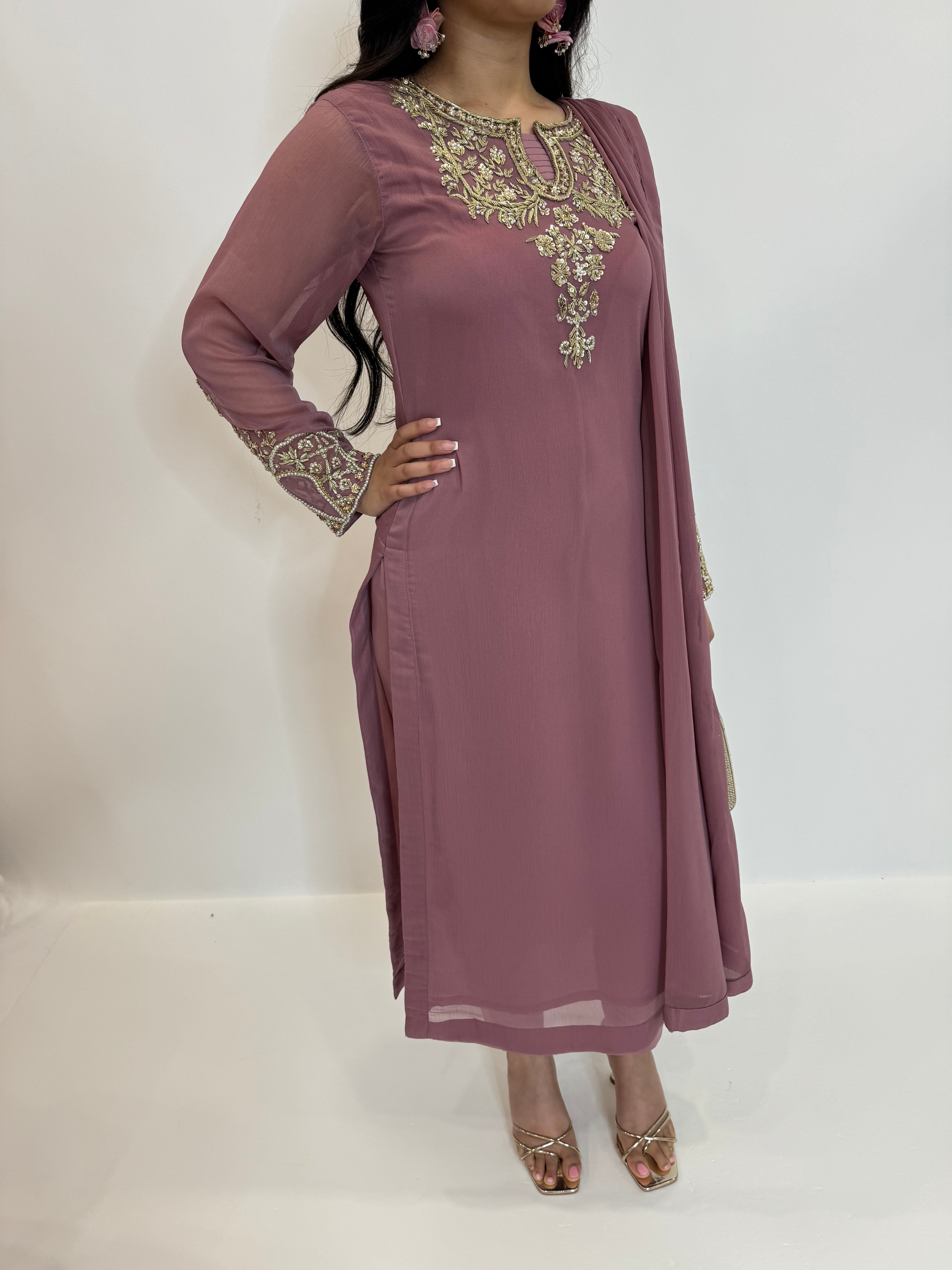 Sélene – Mauve Pink Chiffon Three Piece Pakistani suit