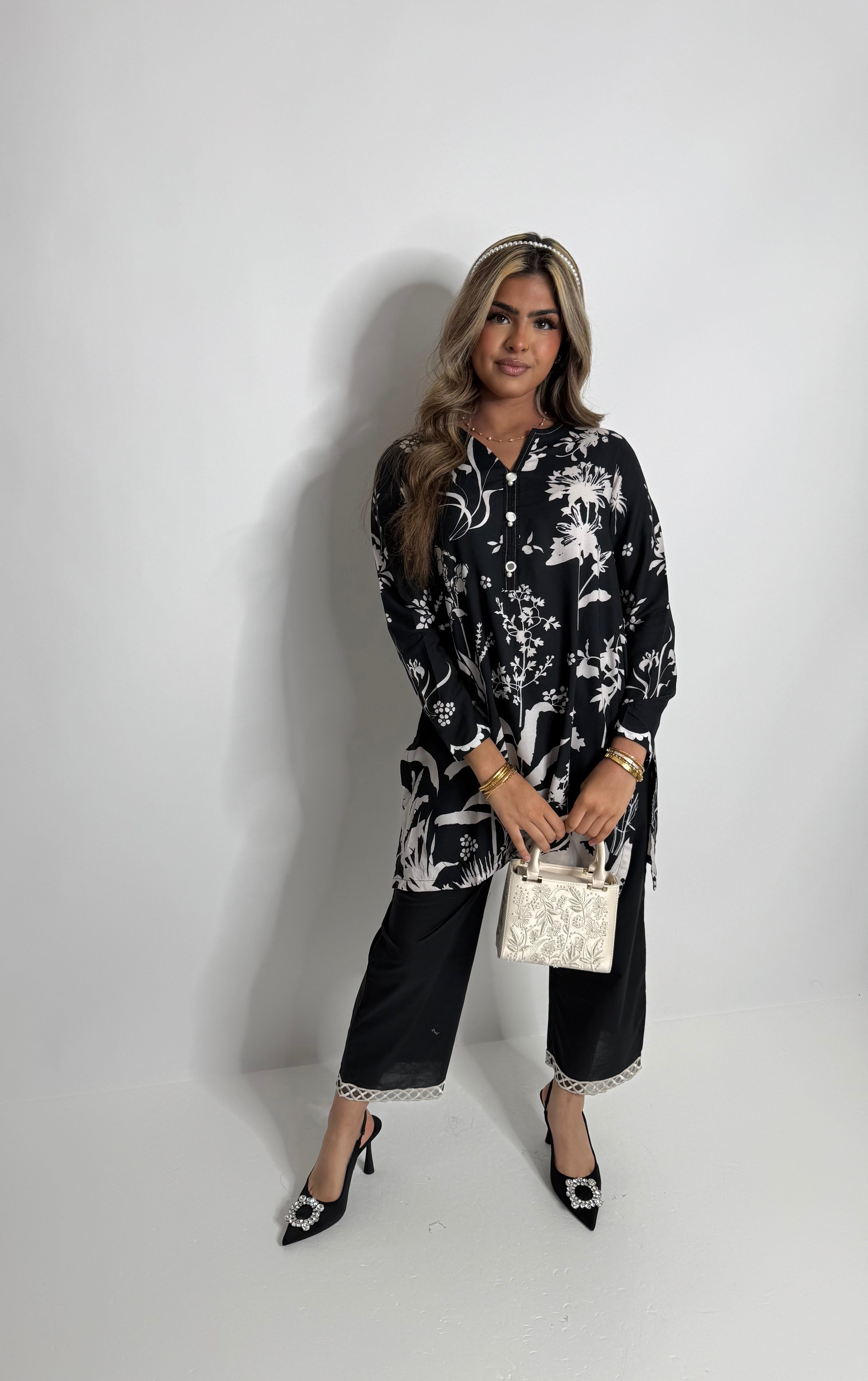 Black and white Sana Safinaz cotton Pakistani outfit front view