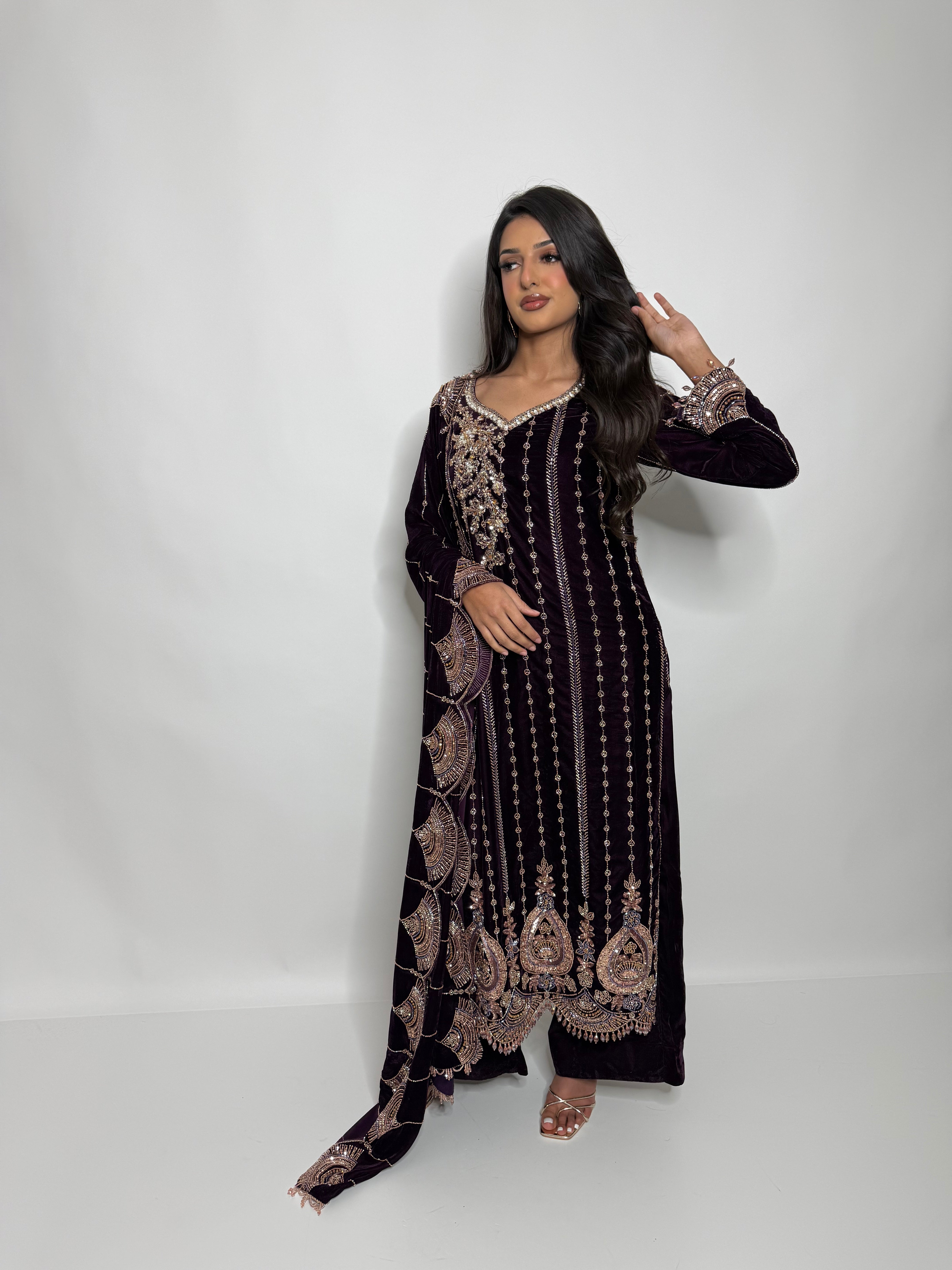 Zarielle Royale deep violet velvet Pakistani suit with cutdana embroidery front view